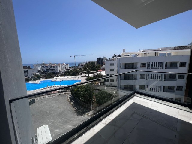 Zypern - 3+1 moderne, geräumige Wohnung mit Meerblick zu vermieten im Zentrum von Kyrenia