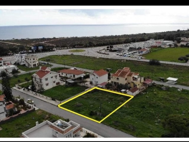 Land for sale 400 meters from the sea in the center of Iskele