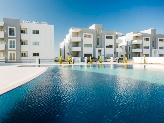 Luxury 2+1 Apartment for Sale in a Complex with Pool