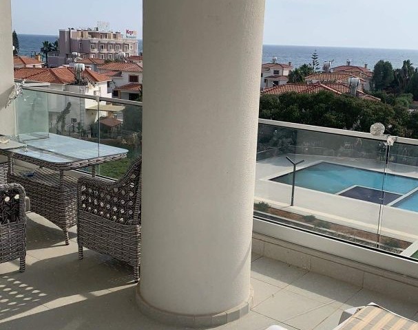 2 bedrooms apartment in Abelia residence for rent