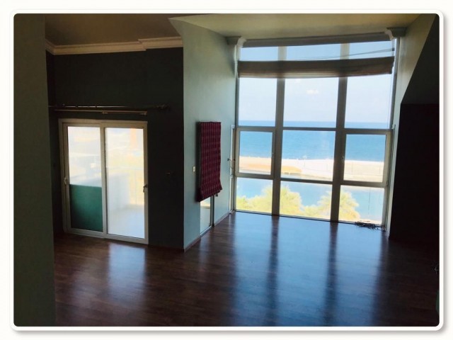 If You Are Looking For Amazing Unobstructed Seafront Views, Then Look No Further!