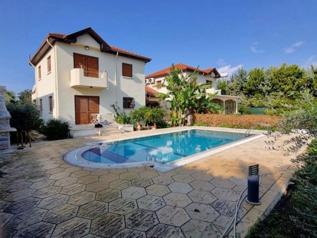 3+1 VILLA MIT PRIVATEM POOL ZU VERKAUFEN IN ALSANCAK, KYRENIA!!