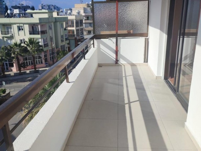 3+1 FULLY FURNISHED APARTMENT FOR RENT IN KYRENIA CENTER!!