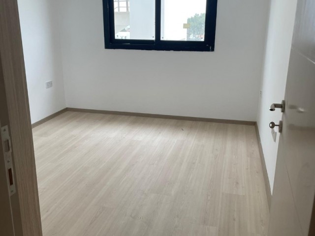 2+1 ZERO FLAT FOR SALE IN KYRENIA LAPTA WALKING DISTANCE TO THE SEA!!