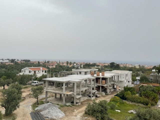 2+1 ZERO-WOHNUNG ZUM VERKAUF IN KYRENIA LAPTA, fußläufig zum Meer!!