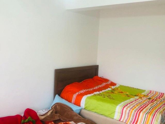 3+1 FLAT FOR SALE IN KYRENIA CENTER WITH PRIVATE GARDEN, FULLY FURNISHED AT BARGAIN PRICE!! TURKISH TITLE!!
