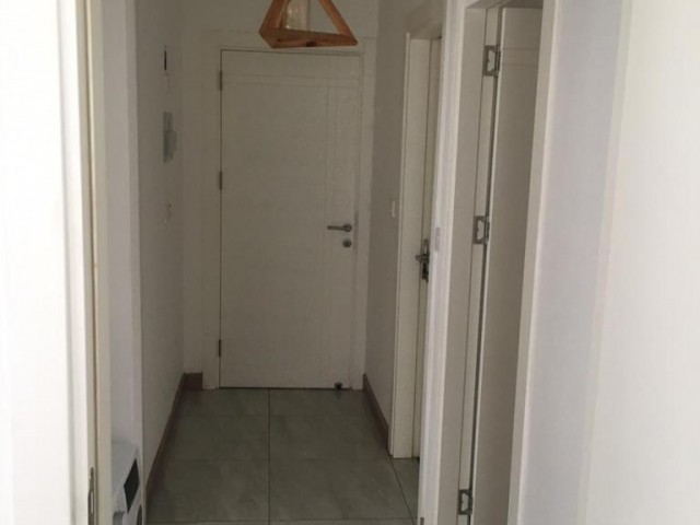 KYRENIA-PENTHOUSE MIT 3 SCHLAFZIMMERN UND 2 BÄDERN