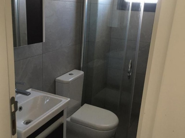 KYRENIA-PENTHOUSE MIT 3 SCHLAFZIMMERN UND 2 BÄDERN