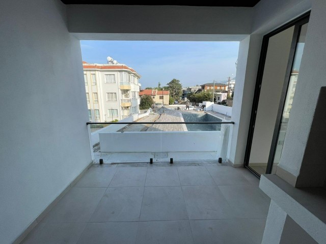 ⭐ 2+1 flat with special listing value that is suitable for both living and investment with its large living area and pool in Alsancak,one of the most important points of central and rising investment value. ⭐