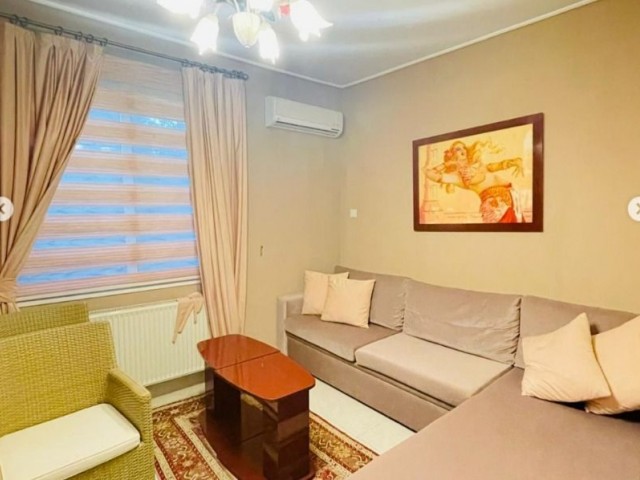 TRIPLEX-VILLA ZUM VERKAUF IN KYRENIA KARAKUM