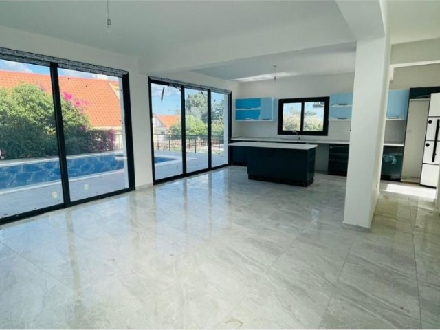 3+1 (3 PIECES) Villa for Sale in Kyrenia Karşıyaka,