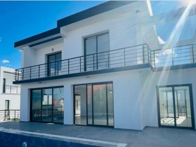 3+1 (3 STÜCK) Villa zum Verkauf in Kyrenia Karşıyaka,