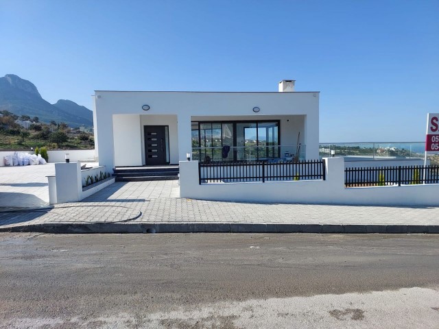 Ultra Luxury 4+2 Villa mit herrlichem Blick in Arapköy, Kyrenia ** 