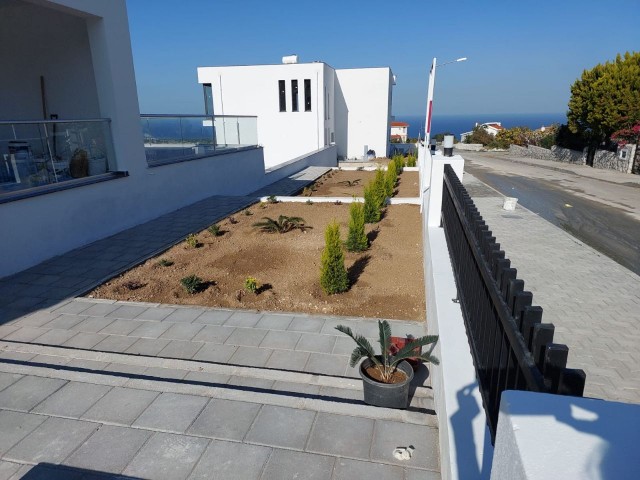 Ultra Luxury 4+2 Villa mit herrlichem Blick in Arapköy, Kyrenia ** 