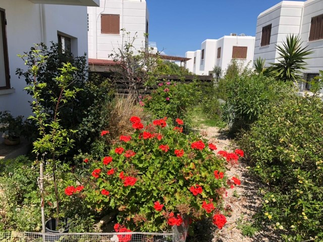 Bezugsfertige Tatlısu 4+1 Villa mit Meer- und Bergblick