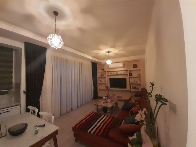 Wunderschöne 2+1-Wohnung, komplett möbliert, bezugsfertig in Ozanköy