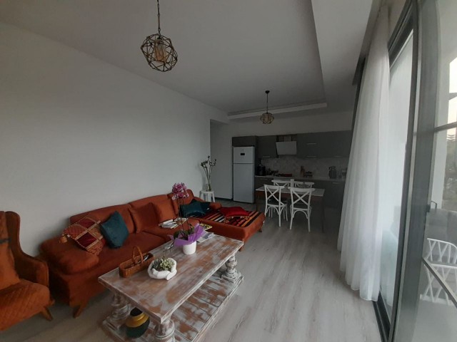 Wunderschöne 2+1-Wohnung, komplett möbliert, bezugsfertig in Ozanköy