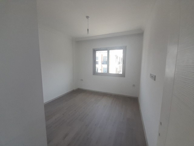 Ready to move in 1+1 flat in a site with sea and mountain views in Alsancak