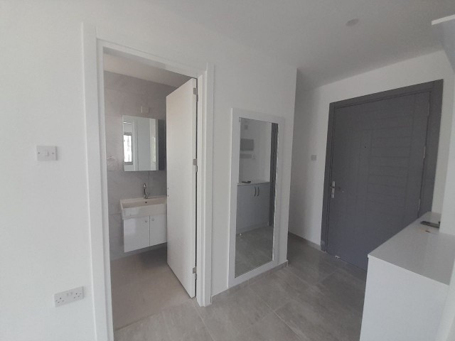 Ready to move in 1+1 flat in a site with sea and mountain views in Alsancak