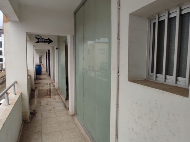 LEFKOSA METROPOL YOLU UZERI TURKISH MALI. 135 M2 LEFKONUKLU IS HANI 1st FLOOR COMMERCIAL PROPERTY SUITABLE FOR USE AS OFFICE/SHOWROOM