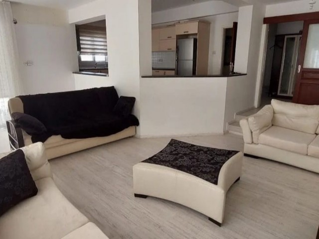 LEFKOŞA HAMİTKÖY 3+1 TURKISH COB APARTMENT WITH COMMUNAL POOL