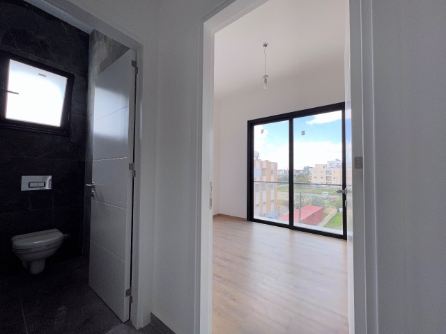 LEFKOŞA/GÖNYELİ BÖLGESİNDE  2+1 ENSUİTE LÜKS DAİRE