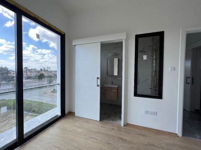 LEFKOŞA/GÖNYELİ BÖLGESİNDE  2+1 ENSUİTE LÜKS DAİRE