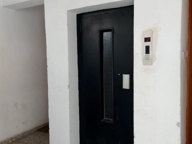 CENTRALLY LOCATED 3+1 APARTMENT FOR SALE IN LEFKOŞA/KÖŞKLÇİFTLİK REGION