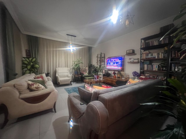 3+1 ENSUITE LUXURY APARTMENT IN LEFKOŞA/NEWŞEHİR AREA