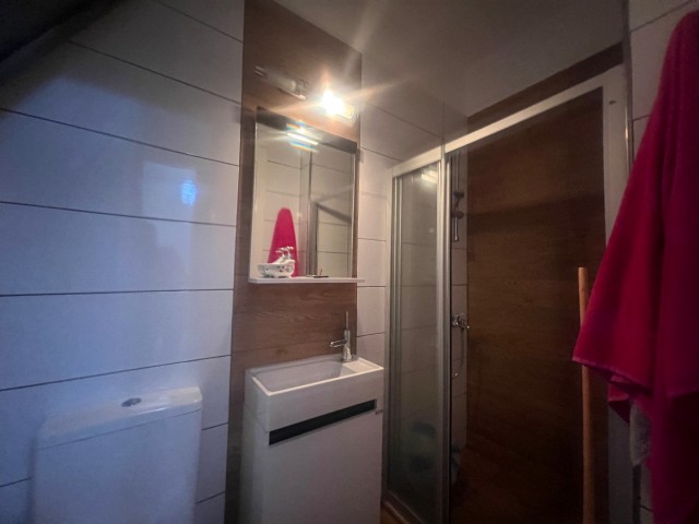 3+1 LUXUS-WOHNUNG MIT BAD IN LEFKOŞA / NEWŞEHİR