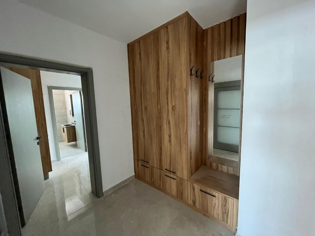 LEFKOŞA/KÜÇÜKKAYMAKLI BÖLGESİNDE 235m2 3+1 LÜKS PENTHOUSE