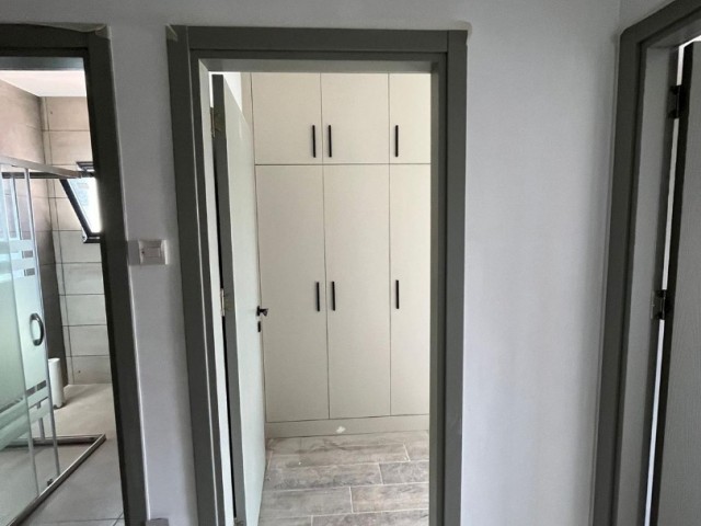 LEFKOŞA/KÜÇÜKKAYMAKLI BÖLGESİNDE 235m2 3+1 LÜKS PENTHOUSE