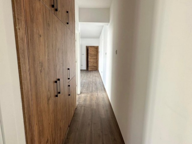 2+1 LUXUSWOHNUNG IN GUTER LAGE IN DER REGION GİRNE / ALANCAK ZU VERKAUFEN