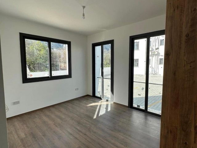 2+1 LUXUSWOHNUNG IN GUTER LAGE IN DER REGION GİRNE / ALANCAK ZU VERKAUFEN