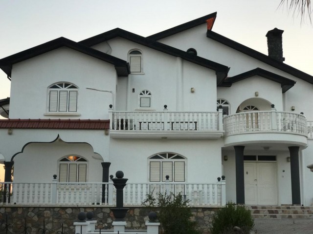 A MAGNIFICENT BEAUTIFUL VILLA IN 6 ACRES BETWEEN GÖNYELİ BOĞAZ