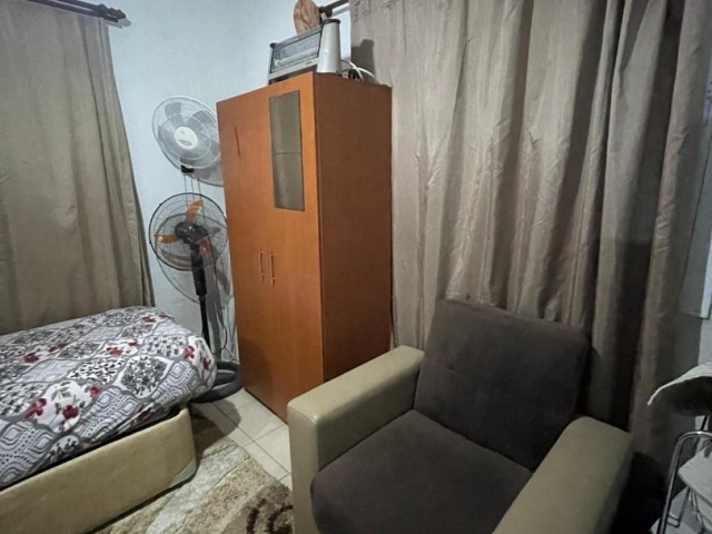 LEFKOŞA/ DEREBOYU CADDESİNDE 3+1 ELŞYALI GÜNLÜK  KİRALIK DAİRE