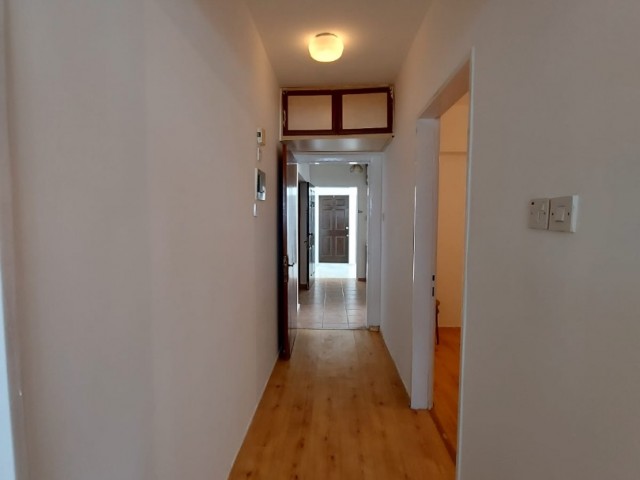 3+1 130 m2 Wohnung zu verkaufen in LEFKOŞA/ ORTAKÖY 