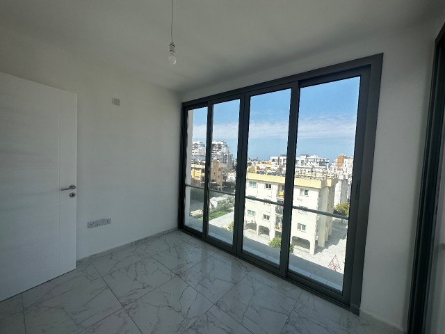 2+1 80 m2 LAST TWO APARTMENTS WITH COMMERCIAL PERMIT IN CENTER OF GIRNE