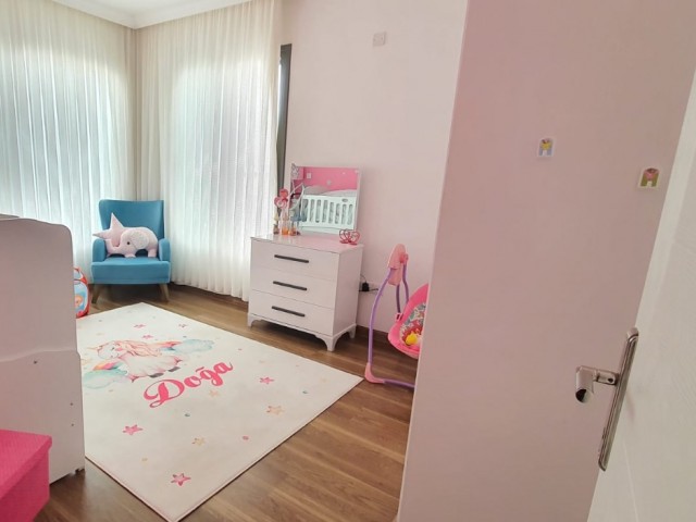 3+1 ENSUITE 1ST FLOOR LUXURY APARTMENT IN LEFKOŞA / HAMİTKÖY