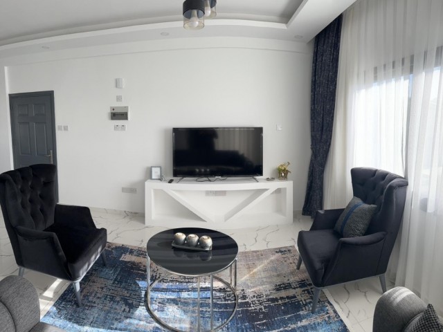 2+1 VOLL MÖBLIERTES PENTHOUSE IN GİRNE / ESSNTEPE 