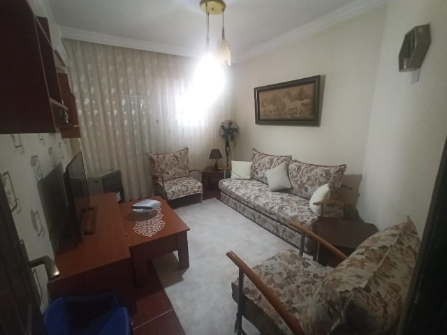 GİRNE MERKEZ’DE SATILIK 3+1 DAİRE