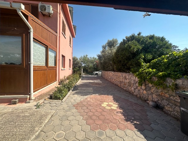 DETACHED HOUSE WITH LARGE GARDEN IN KYRENIA/DİKMEN REGION