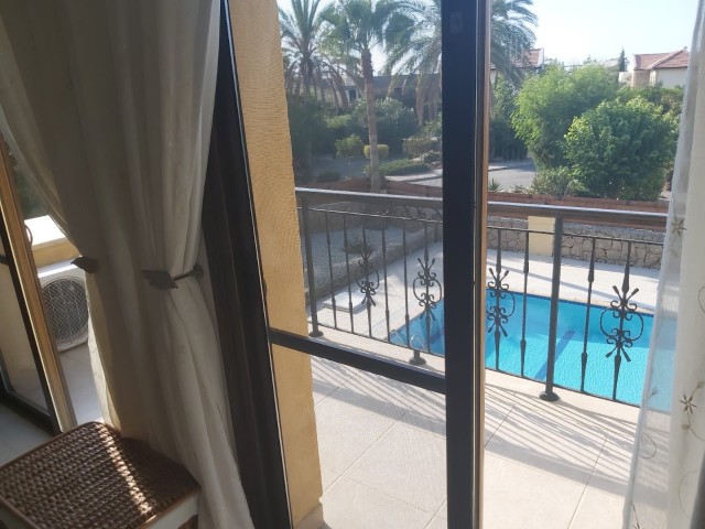 300m2 FULLY FURNISHED VILLA WITH A POOL IN KYRENIA/KARŞIYAKA 1.5 DOCTORS OF LAND