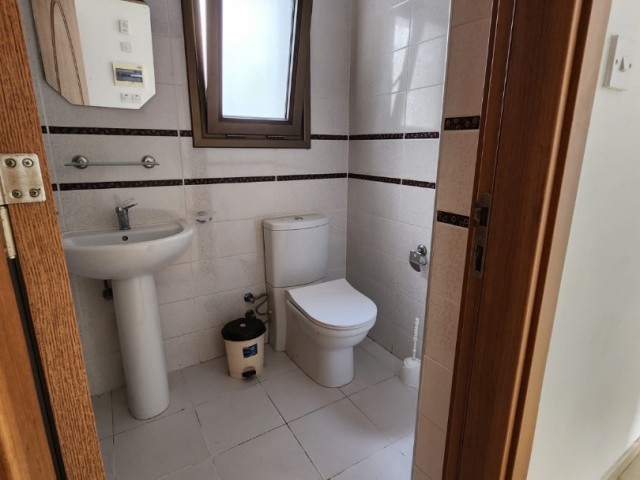 3+1 FLAT FOR SALE IN KYRENIA CENTER