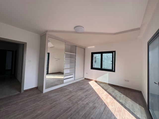 3+ 1 LUXUSWOHNUNG IN NICOSIA / KAYMAKLI-GEBIET