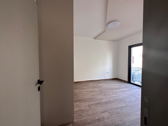 LEFKOŞA / KAYMAKLI BÖLGESİNDE 3+ 1 LÜKS DAİRE