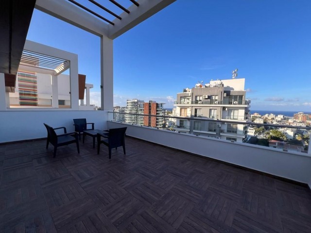 Duplex-Penthouse zur Miete in der Gegend von Kyrenia Doğanköy