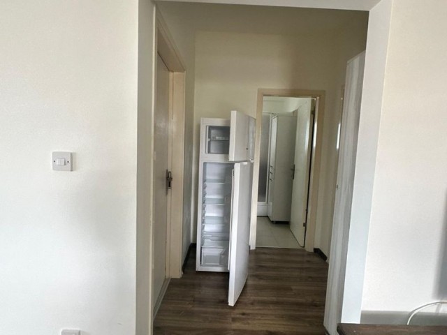 2+1 Penthouse zur Miete in der Gegend von Nikosia Yenikent