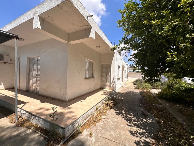 NICOSIA GALLIBOLU REGION GROUND FLOOR HOUSE WITH LARGE GARDEN