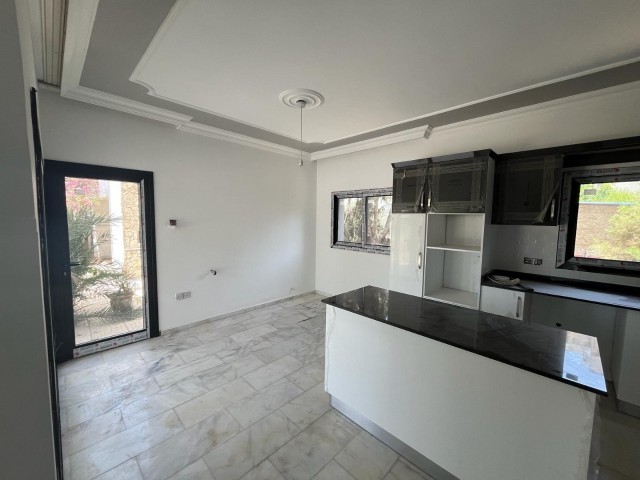 LUXUSVILLA MIT POOL IN DER REGION NICOSIA/YENIKENT